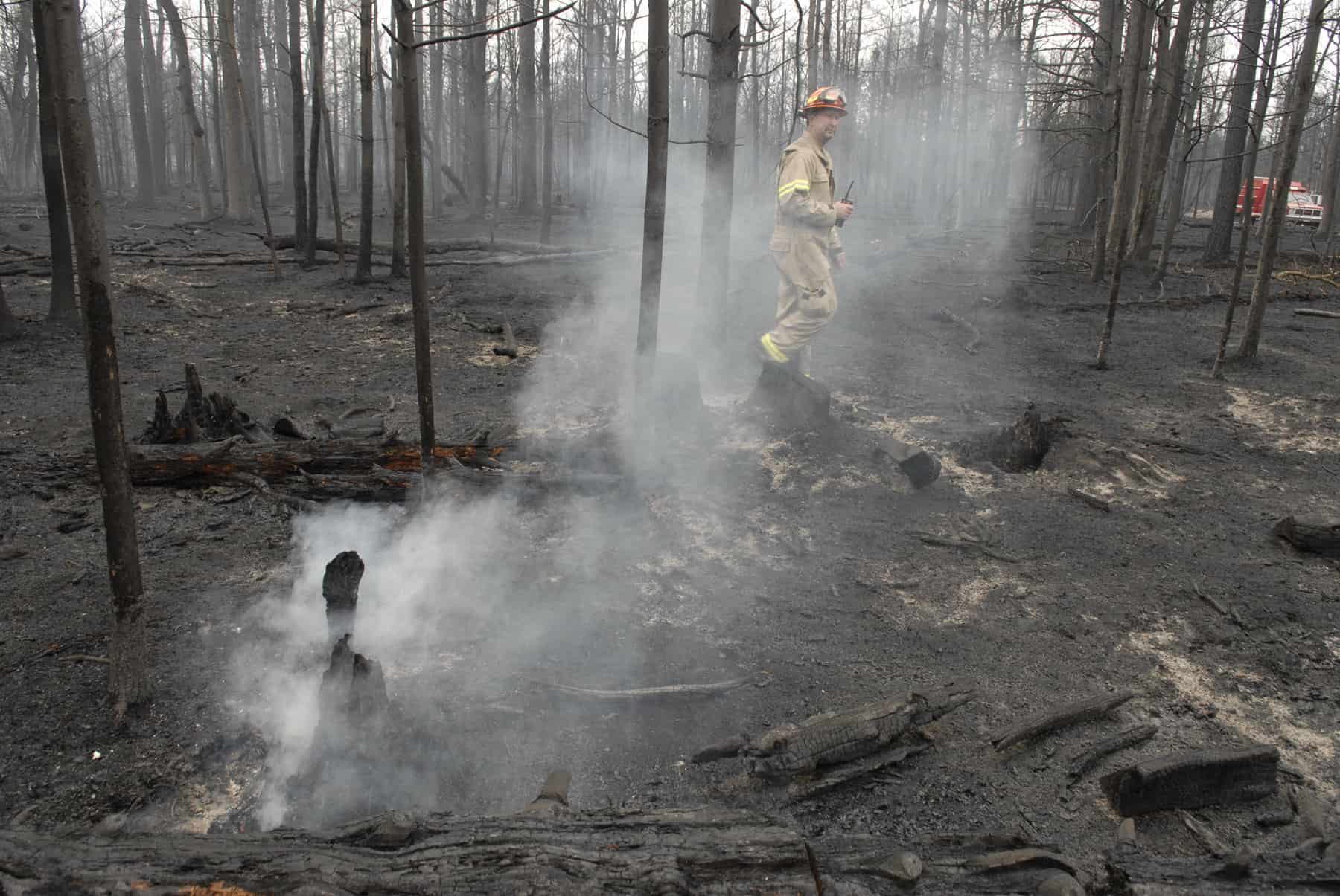 Dry, windy weather makes Michigan vulnerable to wildfires 95.3 MNC